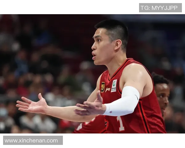 季后赛精彩对决曾凡博砍下30分陈盈骏连中四记三分球助队取胜